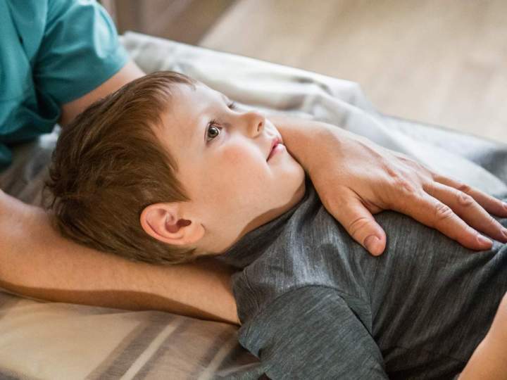Séance d'ostéopathie pour enfant Brest